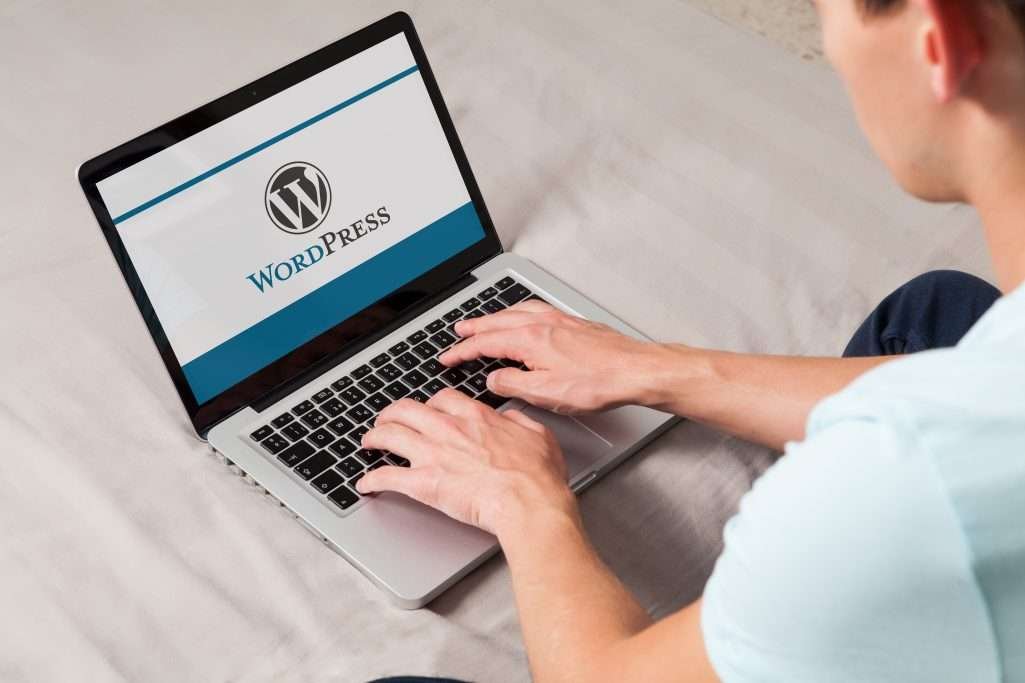 Wordpress Logo on Laptop